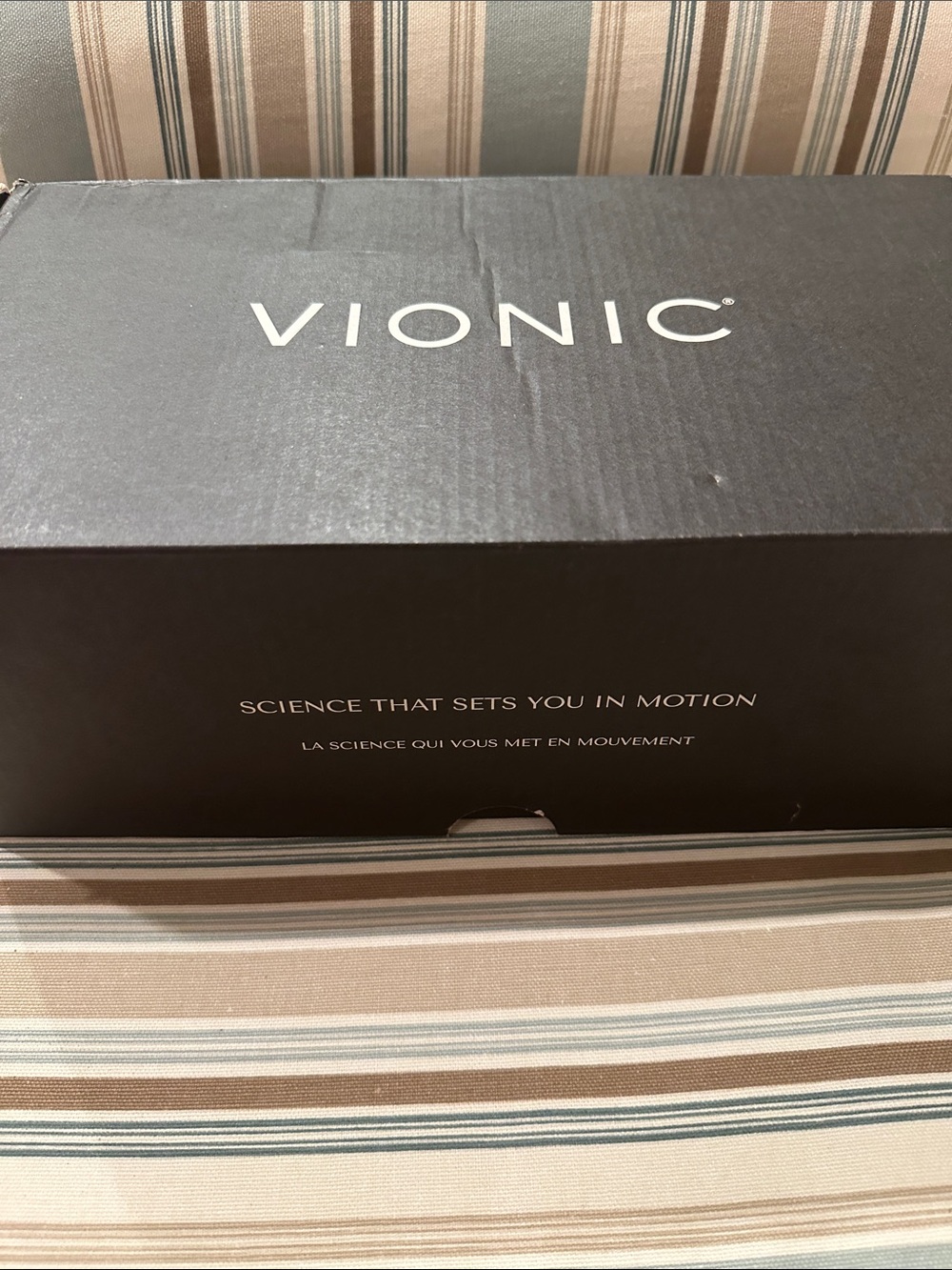 Vionic Willa 2 Black Leather Women's Slip-On Flats - Picture 4 of 4